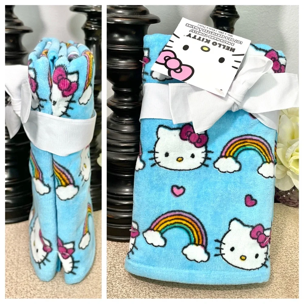 NWT Set of 2 HELLO KITTY Hand Towels